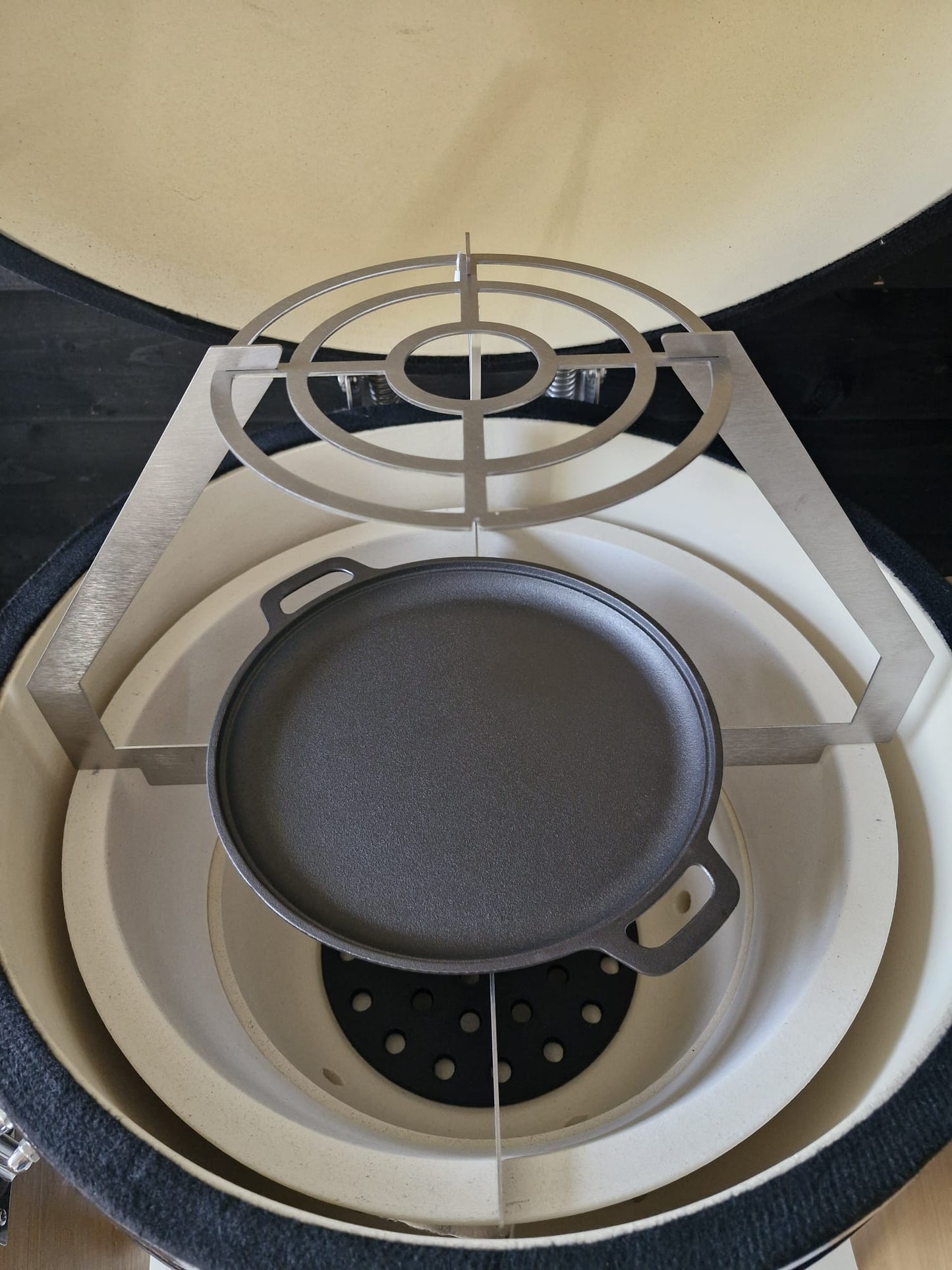 Spies Hanger - Small 33cm - Large 46cm - XL 49cm